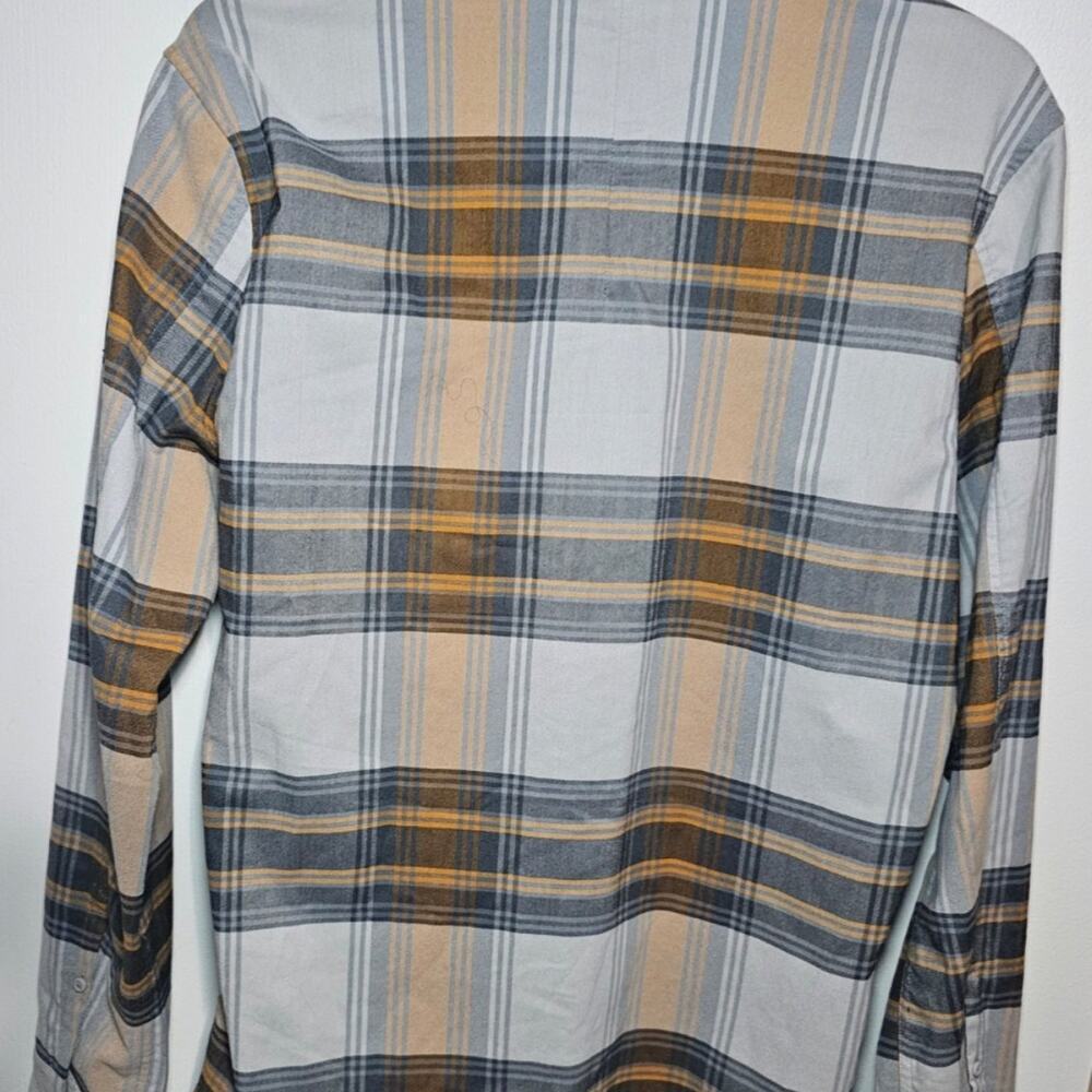 lululemon button down - Picture 2 of 5